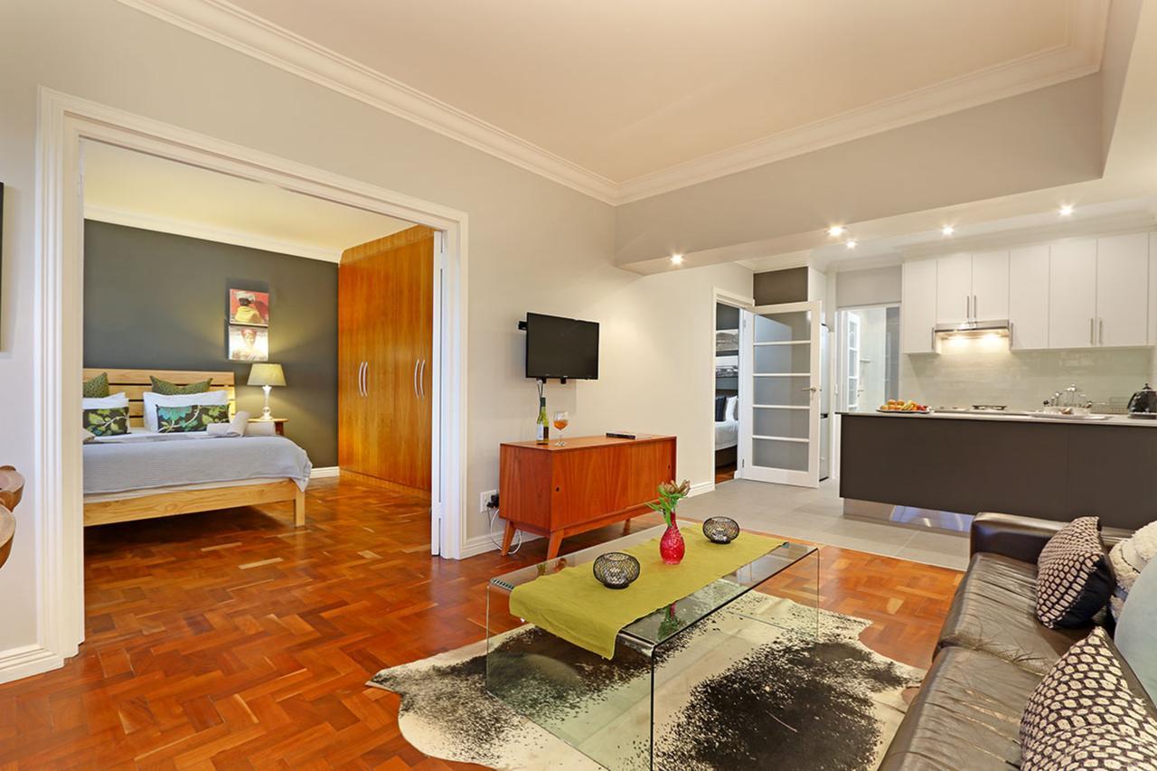Afribode'S Adenium Beachfront Apartment Cape Town Luaran gambar